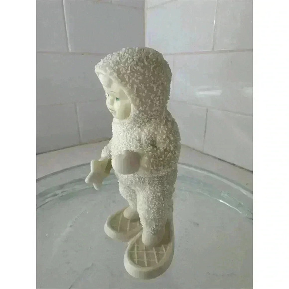 Snowbabies by Department 56 "A Special Delivery" Bisque Holiday Decor (1994) - Picture 2 of 11